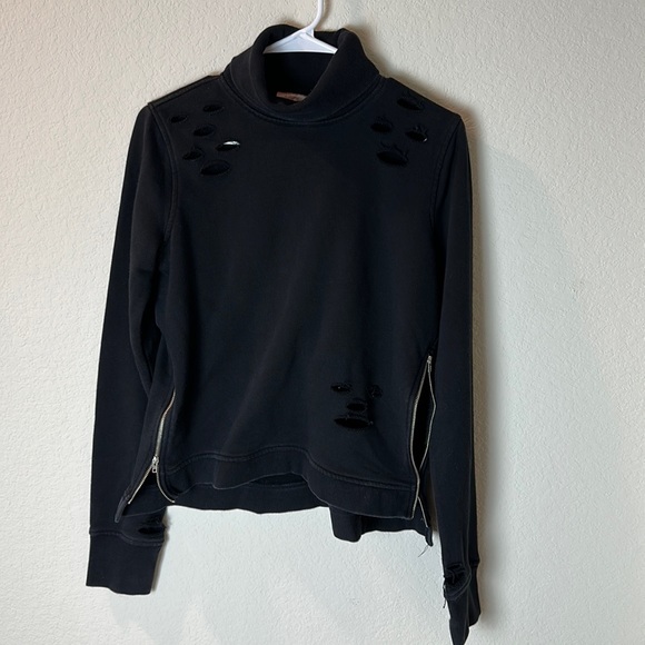 Wishful thinking small sweater turtle neck black with functional side zippers - Picture 6 of 15